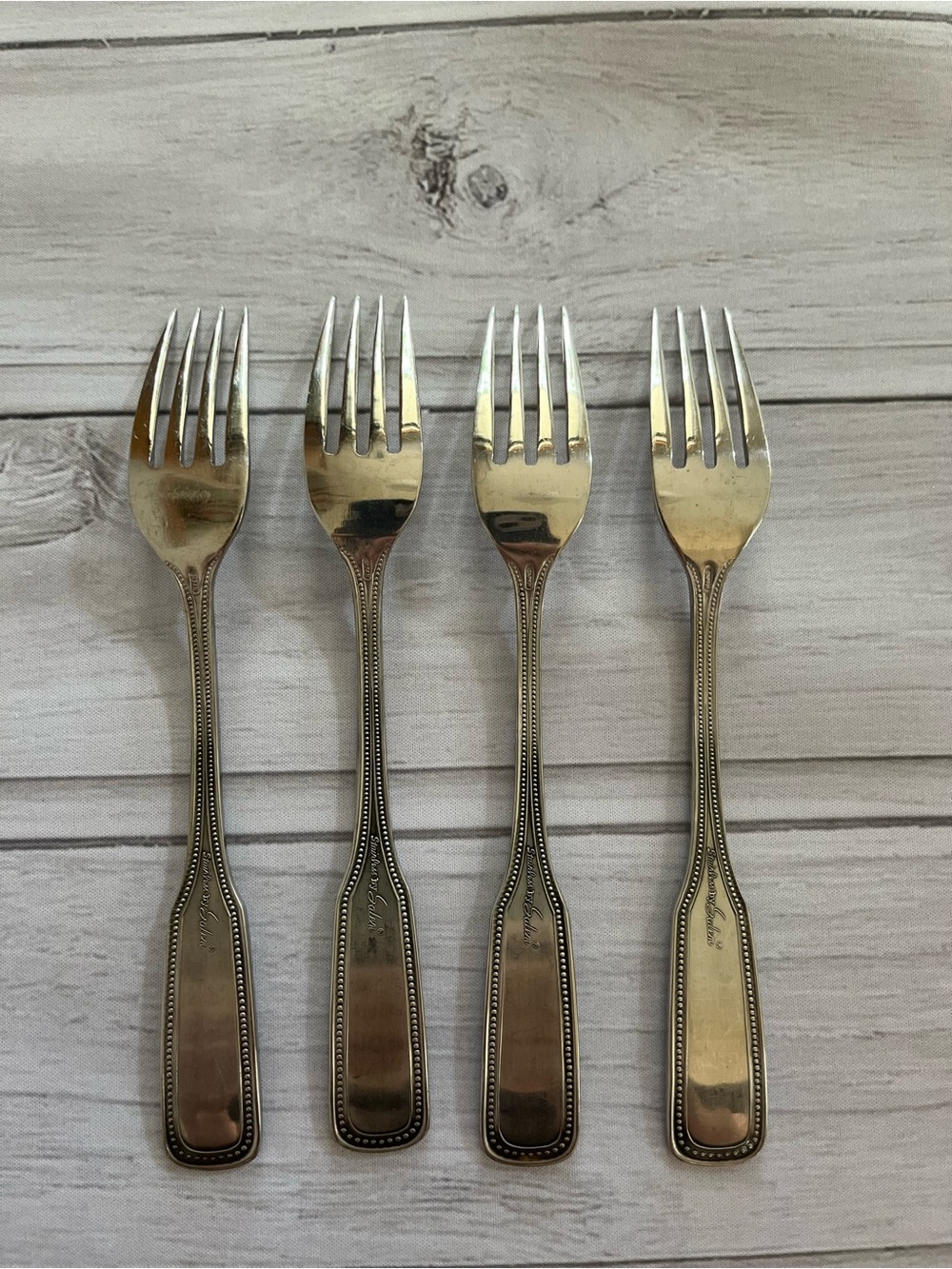 One set of 4 vintage Salem 1776 stainless steel beaded edge dinner forks. - Picture 2 of 9